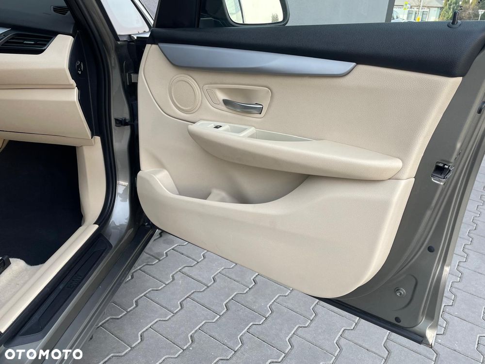 BMW Seria 2 218i Luxury Line - 25