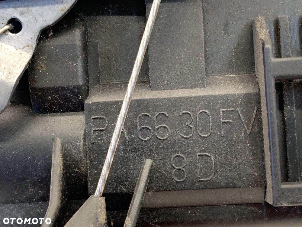 ZAMEK DRZWI PRAWY TYŁ  SKODA ROOMSTER (5J7) 2006 - 2015 1.4 63 kW [86 KM] benzyna 2006 - 2015 - 6