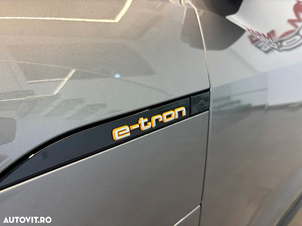 Audi e-tron 55 quattro - 36