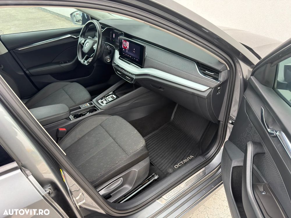 Skoda Octavia 2.0 TDI DSG Style - 27