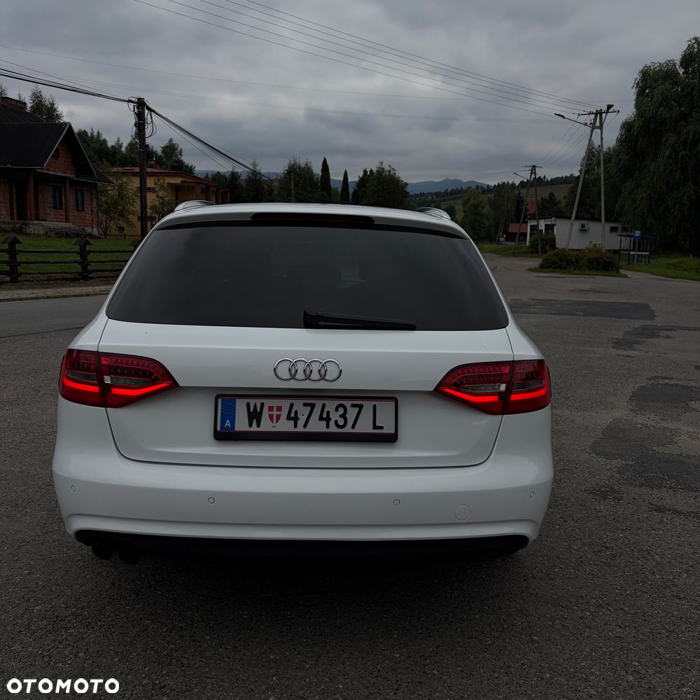 Audi A4 Avant 2.0 TDI DPF Ambiente - 14