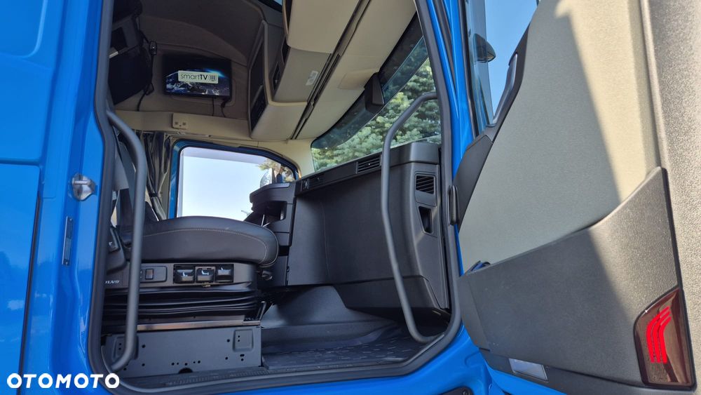 Volvo VOLVO///FH500///2024/// GLOBETROTTER///XXL///JEDYNE  180 TYS KM///FULL LED///VIRTUAL COCPIT///RADARY///KAMERY/// ALUFELGI///KLIMATYZACJA  POSTOJOWA///ZABUDOWY  MIĘDZYOSIOWE///SKÓRY/// STAN JAK NOWY - 21