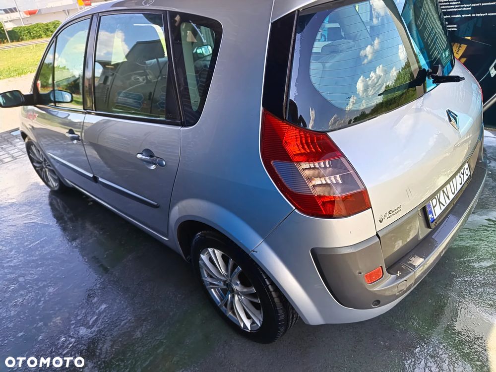 Renault Scenic 2.0 16V Dynamique - 8