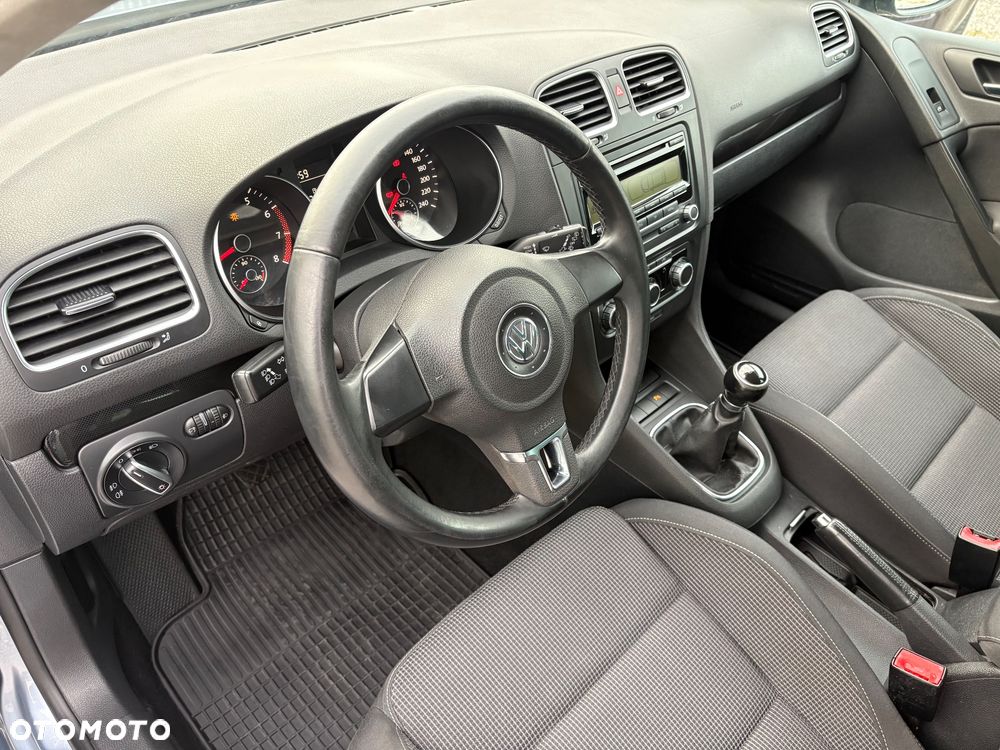 Volkswagen Golf - 21