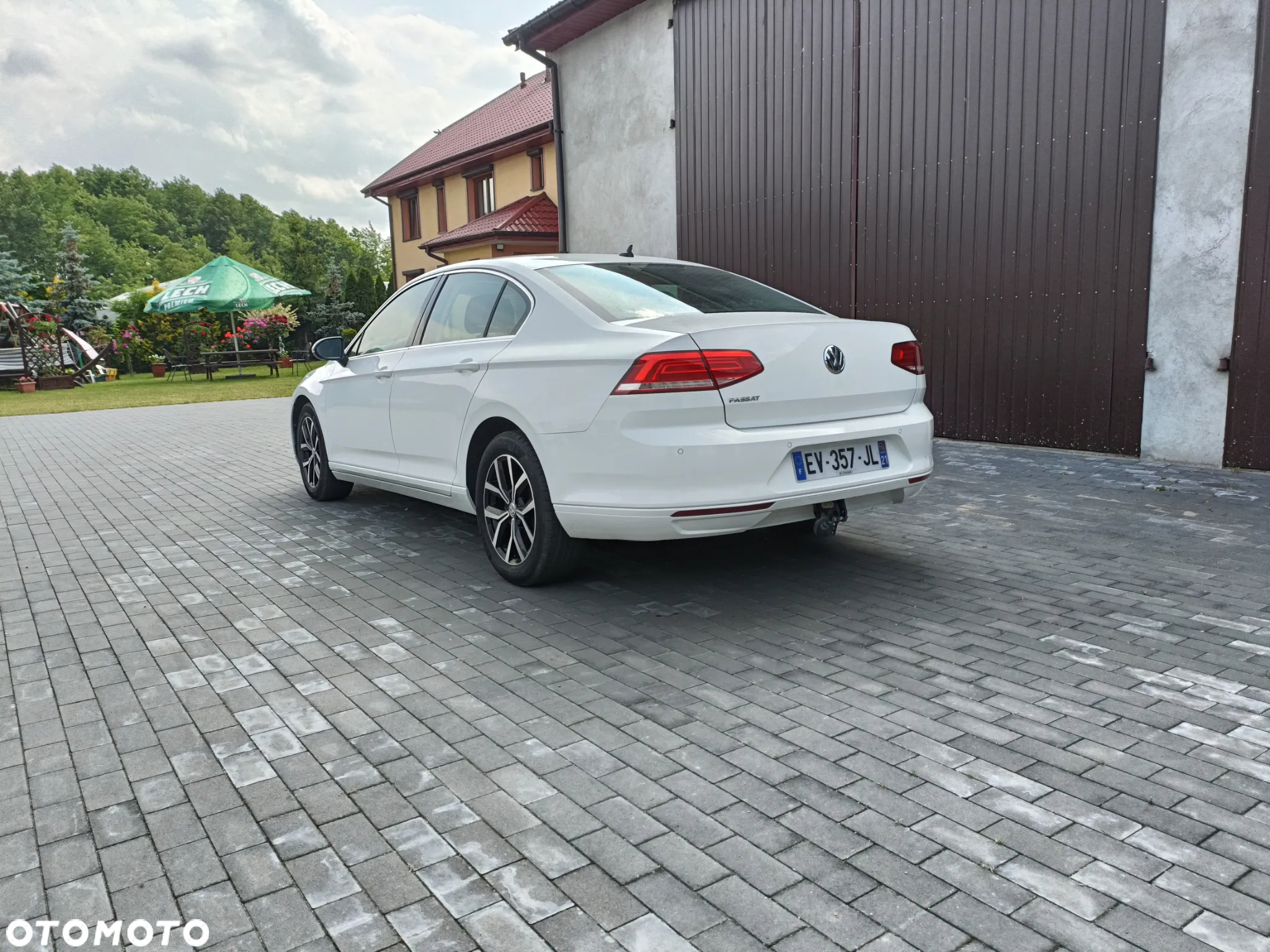 Volkswagen Passat Variant 1.6 TDI (BlueMotion Technology) DSG Trendline - 6