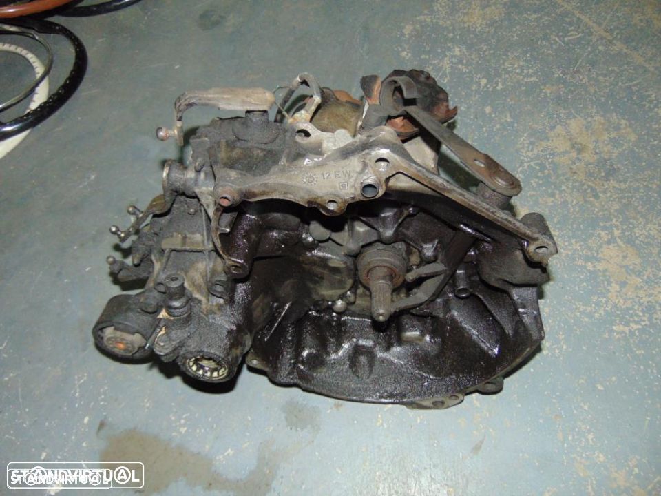 Citroen AX 10 de 1996 caixa de velocidades - 1