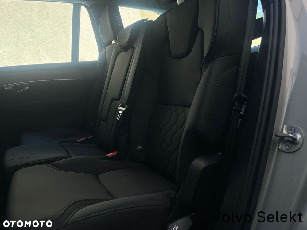 Volvo XC 90 - 16