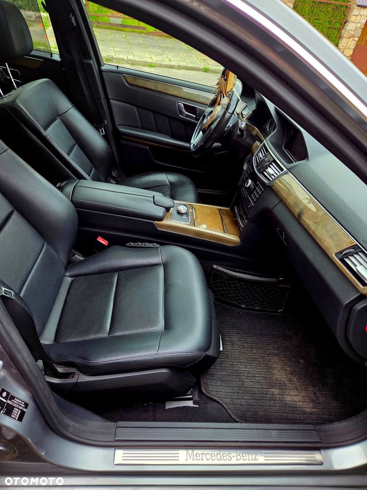 Mercedes-Benz Klasa E 350 CDI BlueEff Elegance - 24