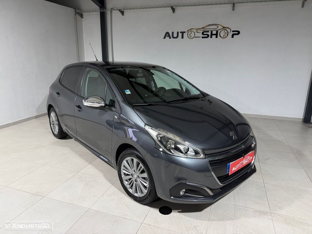 Peugeot 208 1.2 PureTech Allure - 12