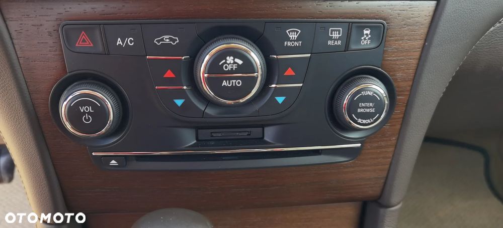 Lancia Thema 3.0CRD Executive - 11