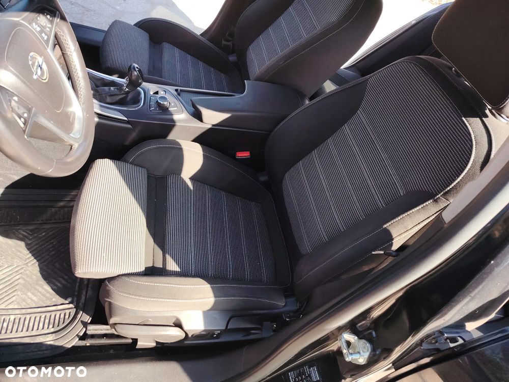 Opel Insignia 1.6 T Cosmo - 31