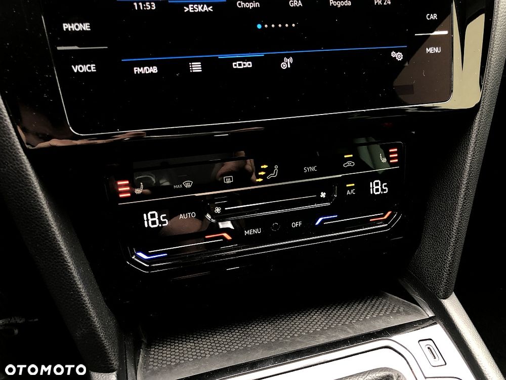 Volkswagen Passat Variant 2.0 TDI EVO Business DSG - 23