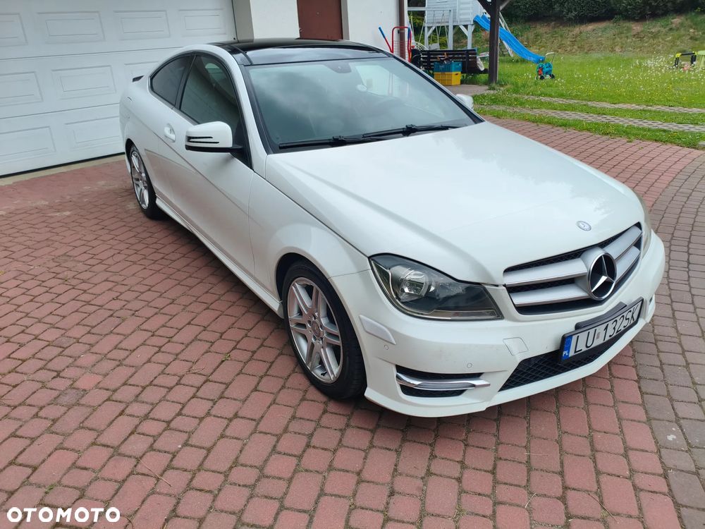 Mercedes-Benz Klasa C 250 CGI BlueEff Sport - 2