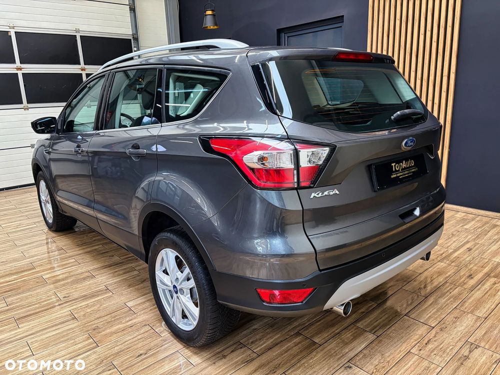 Ford Kuga 1.5 TDCi 2x4 Titanium - 9