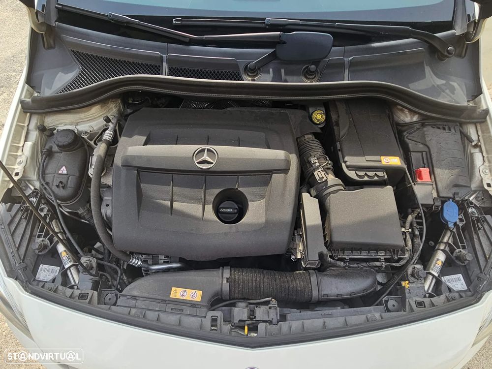 Mercedes-Benz B 180 CDI Urban - 22