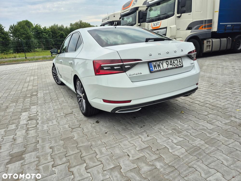 Skoda Superb 2.0 TDI SCR 4x4 L&K DSG - 11