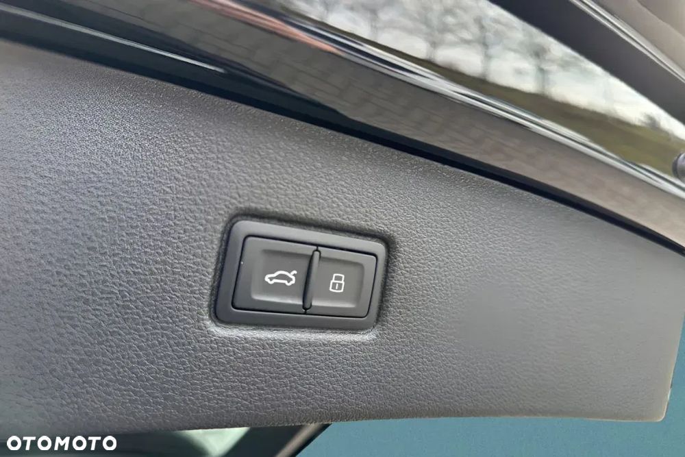 Audi Q7 50 TDI quattro tiptronic S line - 26