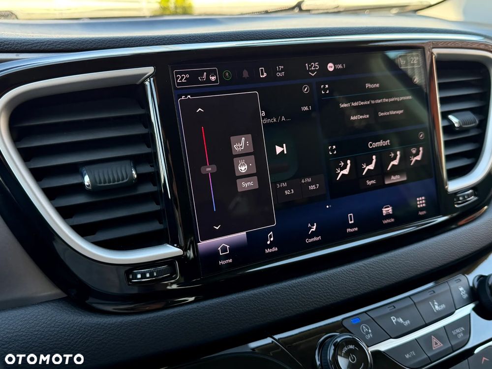 Chrysler Pacifica - 14