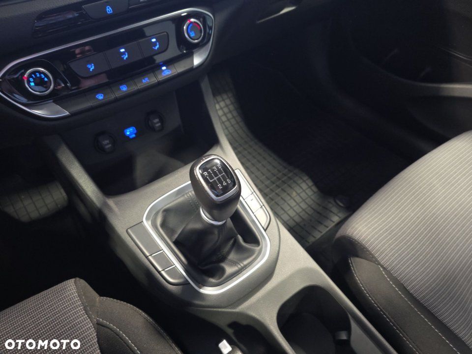 Hyundai i30 - 16