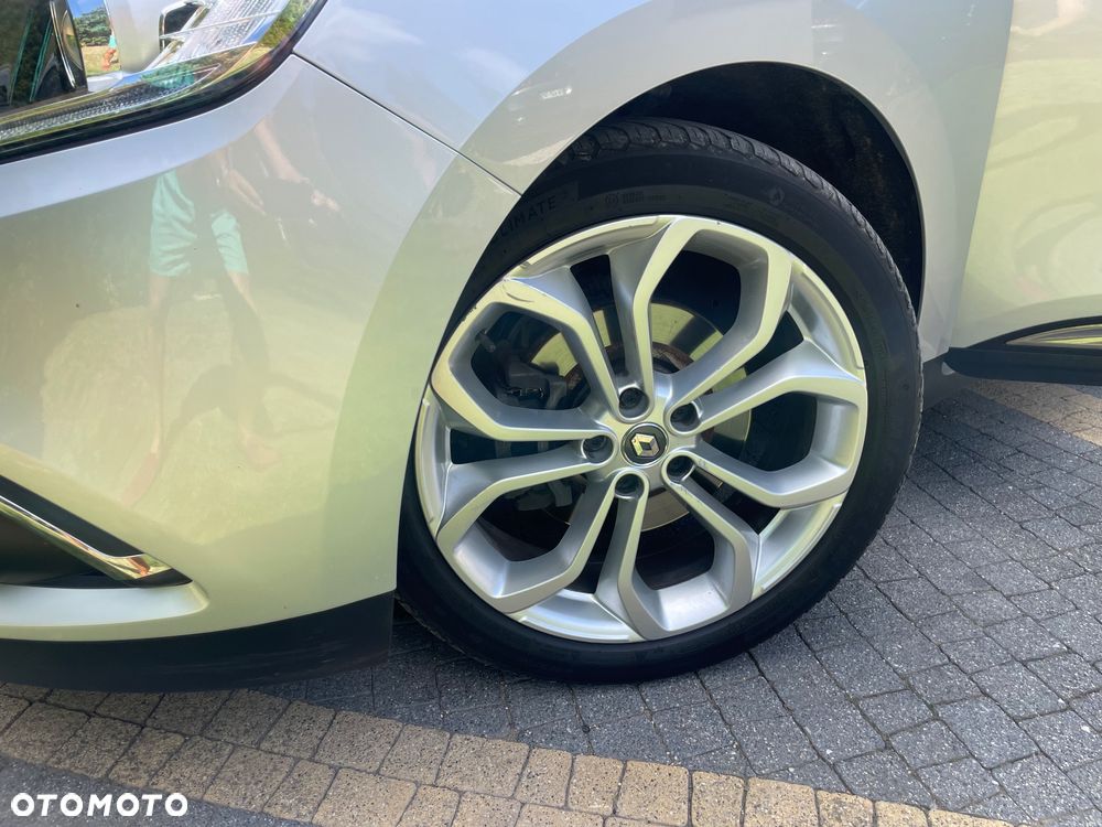 Renault Grand Scenic - 13