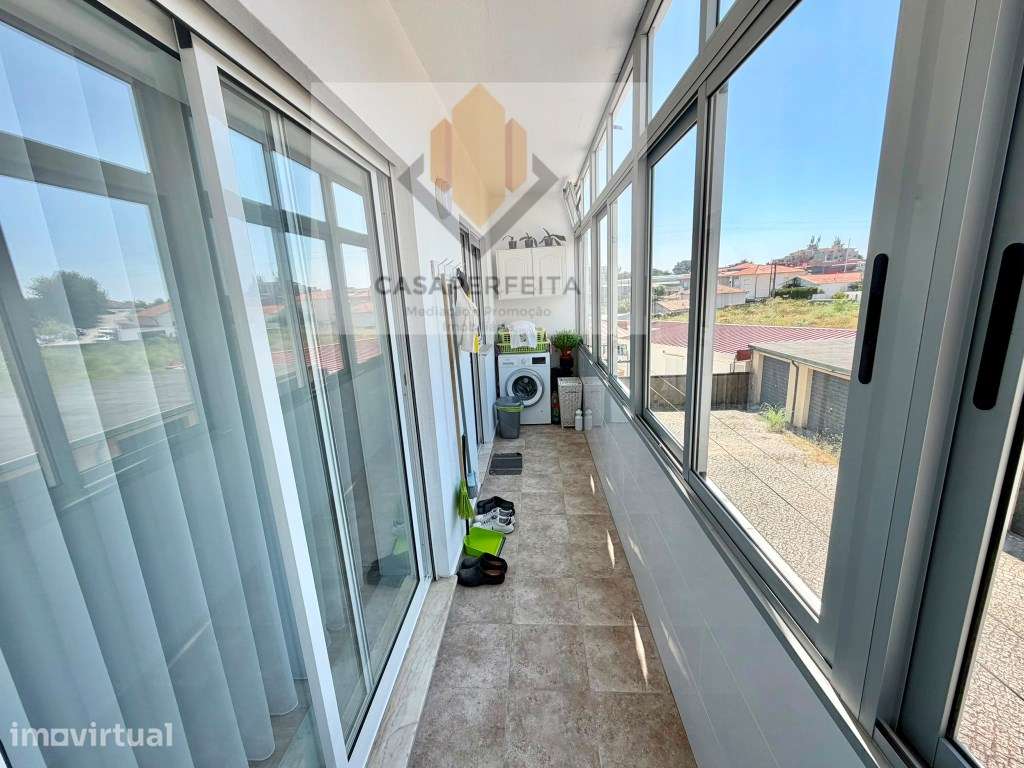 Apartamento T2+1 Totalmente Renovado com Varanda, Jardim e Box - Va... - Grande imagem: 4/25