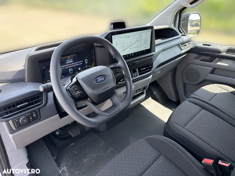 Ford TRANSIT CUSTOM - 10