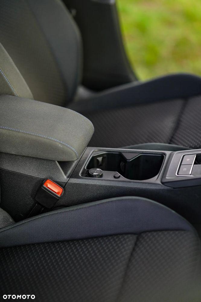 Volkswagen Golf 1.0 TSI OPF United - 33