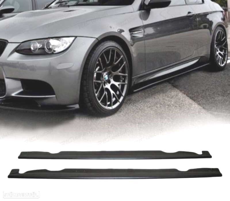 EXTENSÕES DE EMBALADEIRAS BMW E92 E93 LOOK M3 PRETO BRILHANTE - 1
