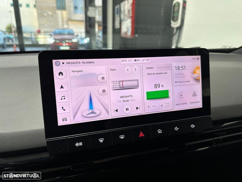 MG MG4 64 kWh Luxury - 30