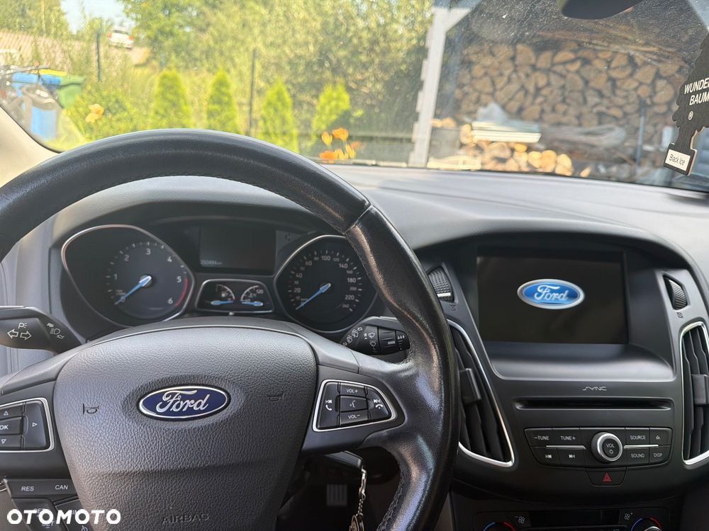 Ford Focus - 12