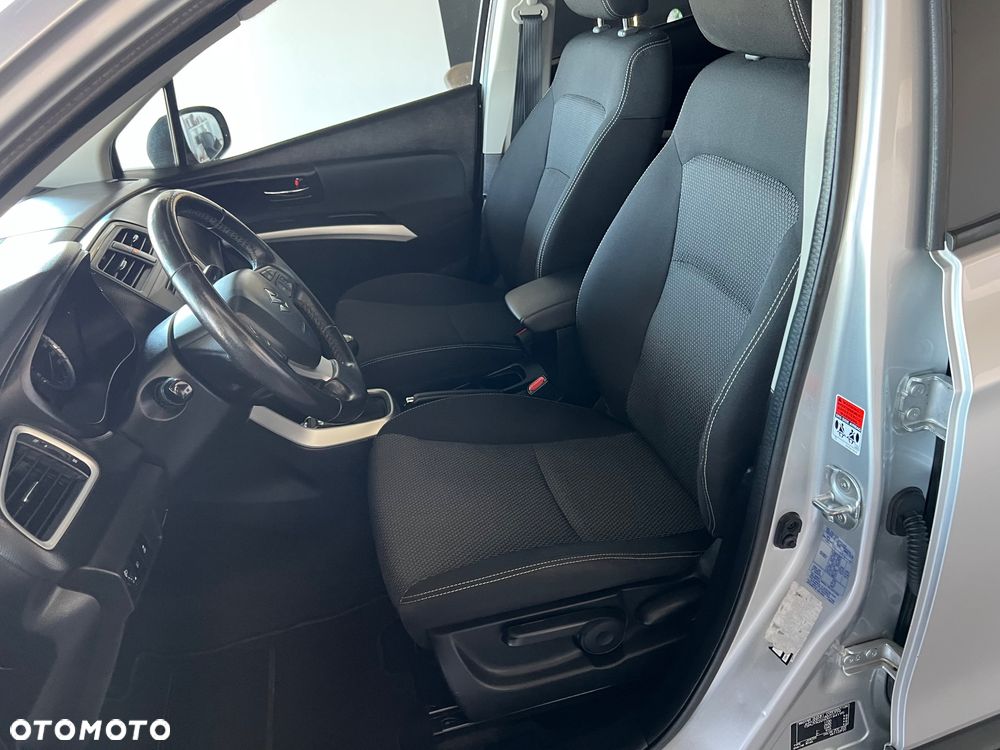 Suzuki SX4 S-Cross - 12