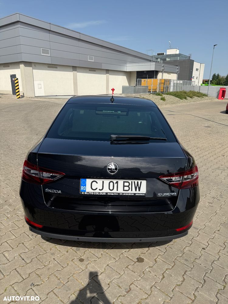 Skoda Superb 2.0 TDI Style - 13