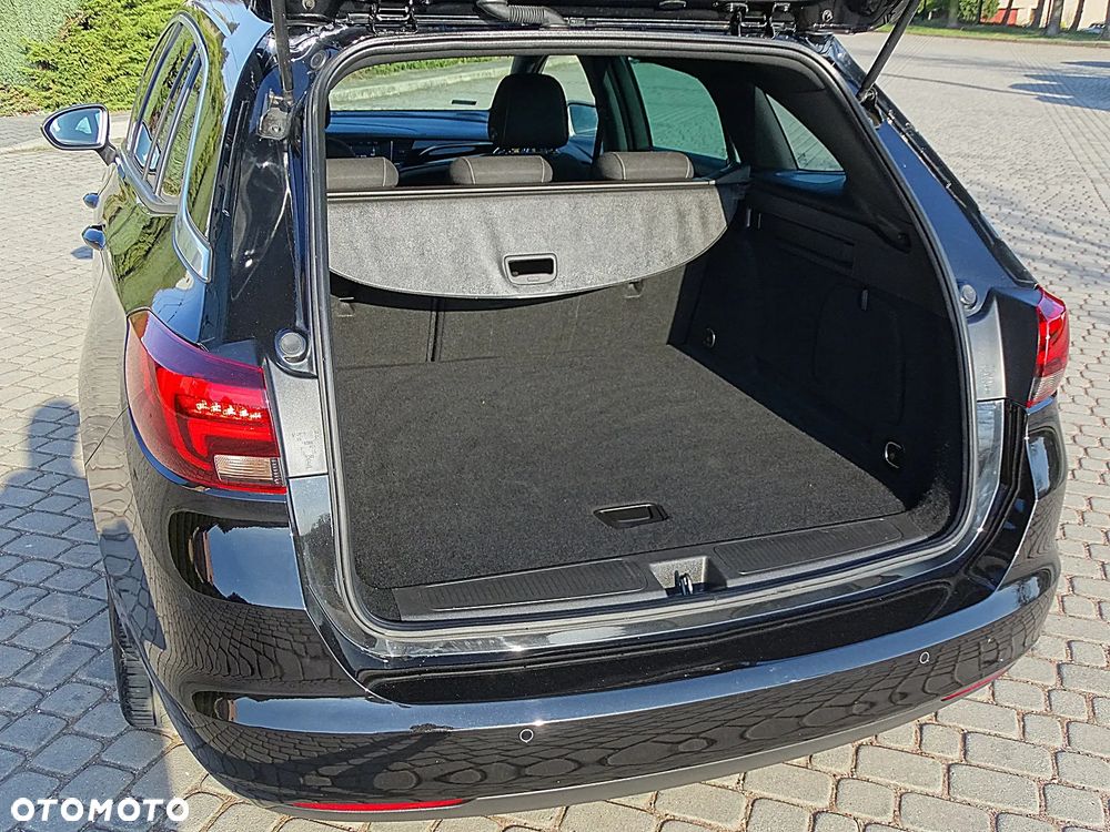 Opel Astra 1.6 CDTI Elite S&S - 24