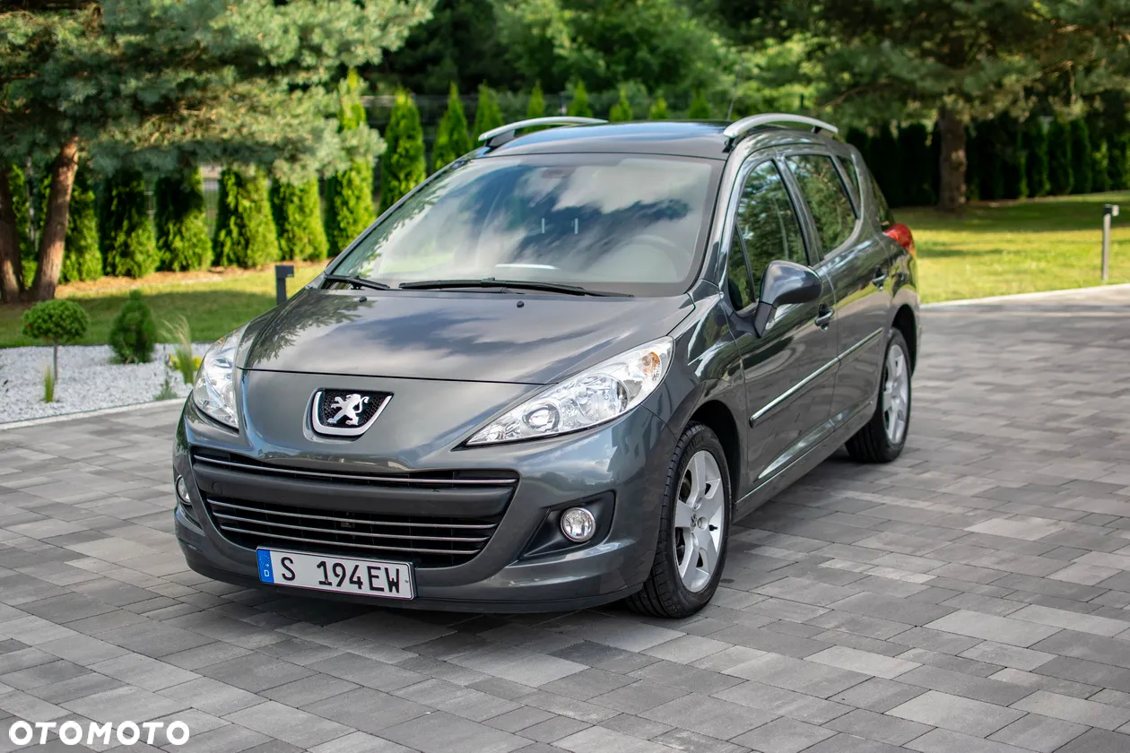 Peugeot 207 - 8