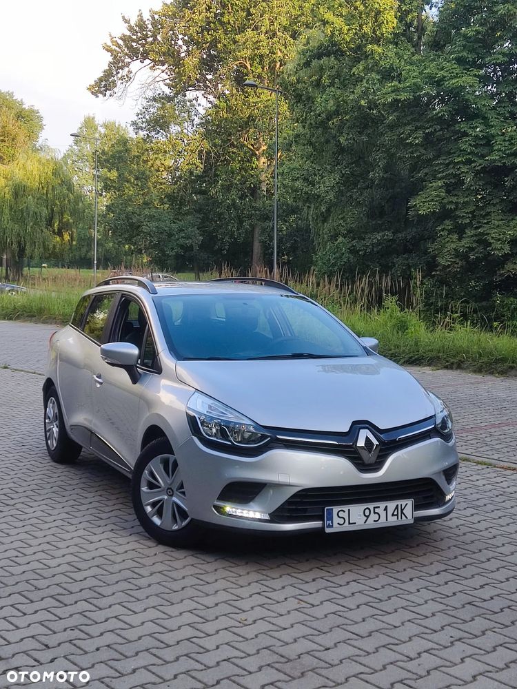 Renault Clio 1.2 16V Confort Privilege - 4