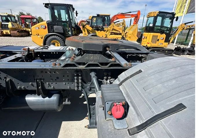 Iveco STRALIS 440 HI-ROAD - 15