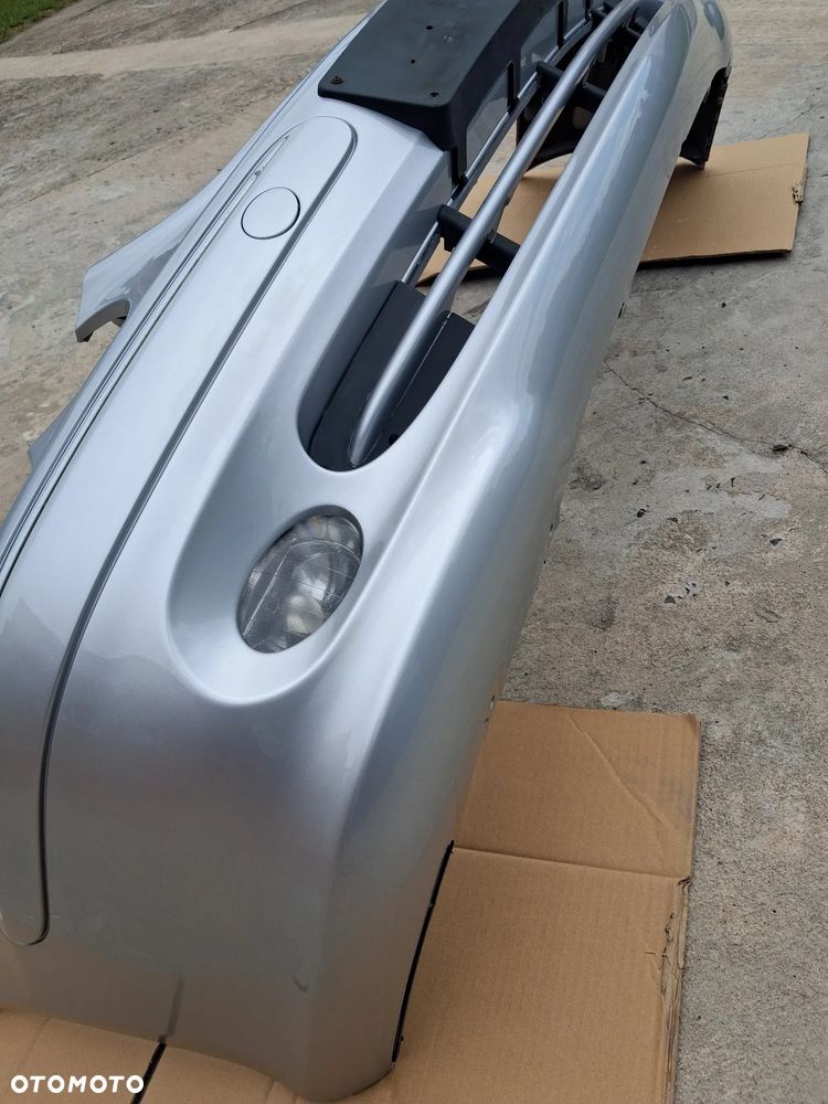 Mercedes W209 CLK zderzak przedni lakier 744 - 11