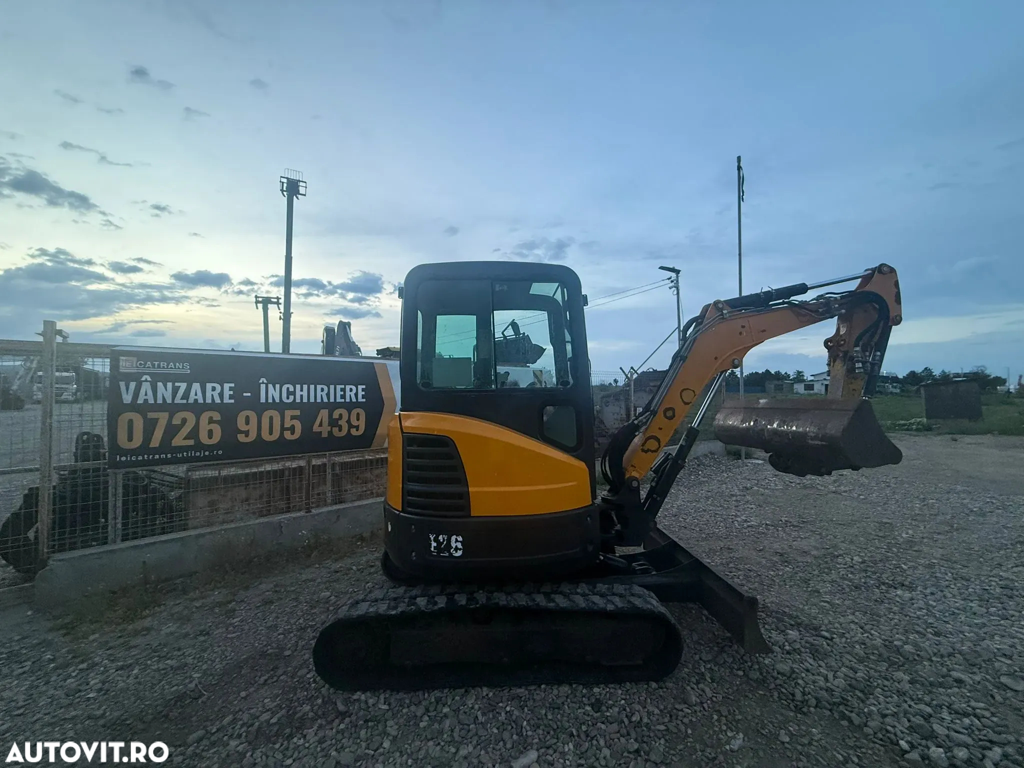 Bobcat E26 - 10