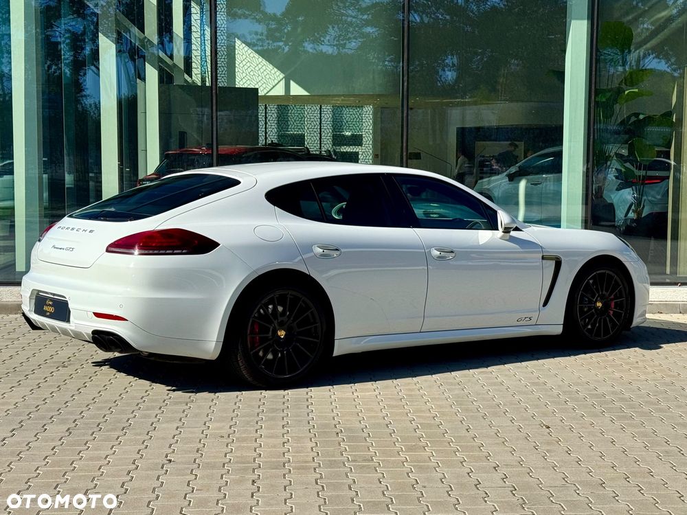 Porsche Panamera GTS - 7