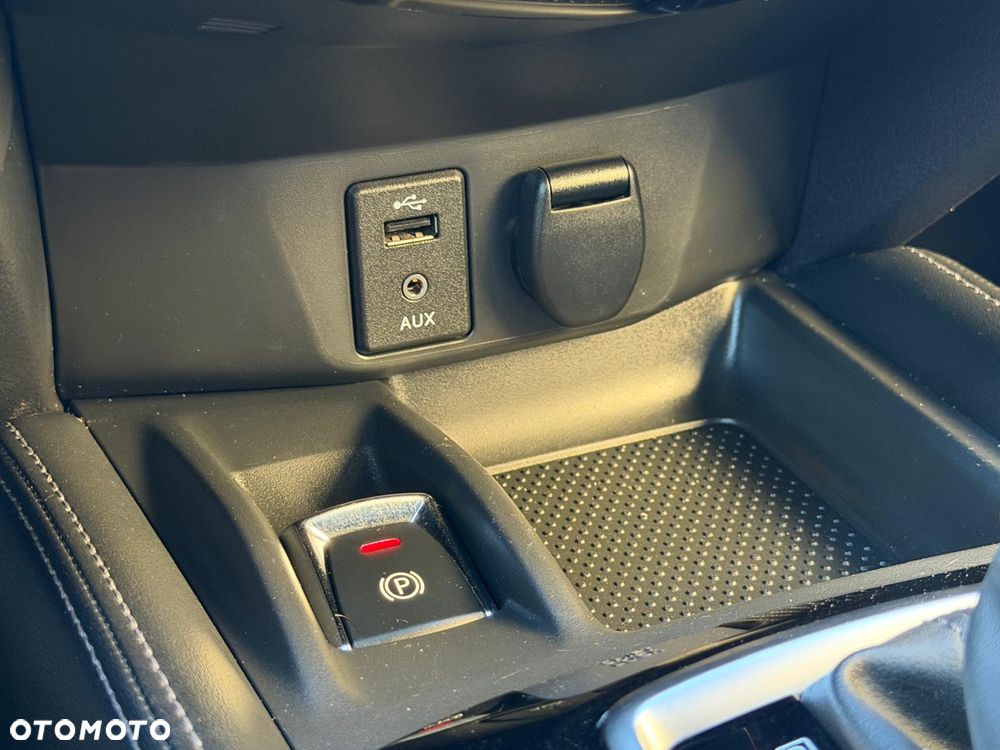 Nissan X-Trail 2.0 dCi Tekna 4WD Xtronic - 26