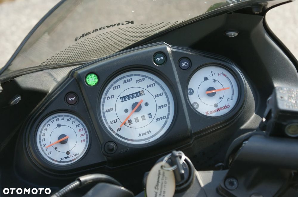 Kawasaki Ninja 250R - 13