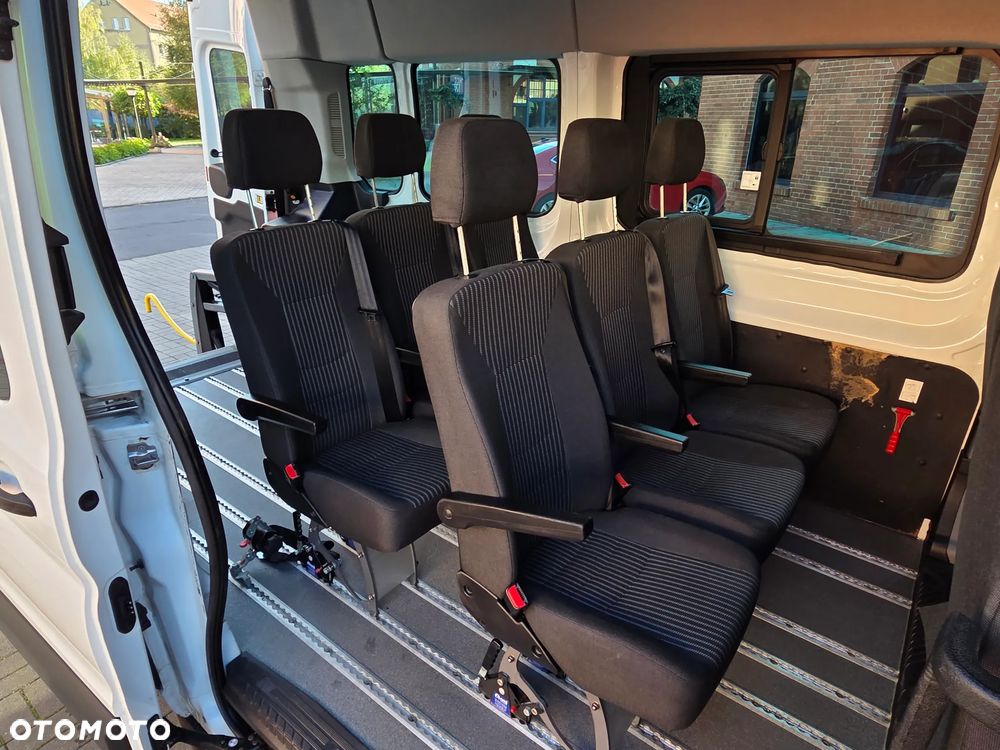 Ford Transit - 23
