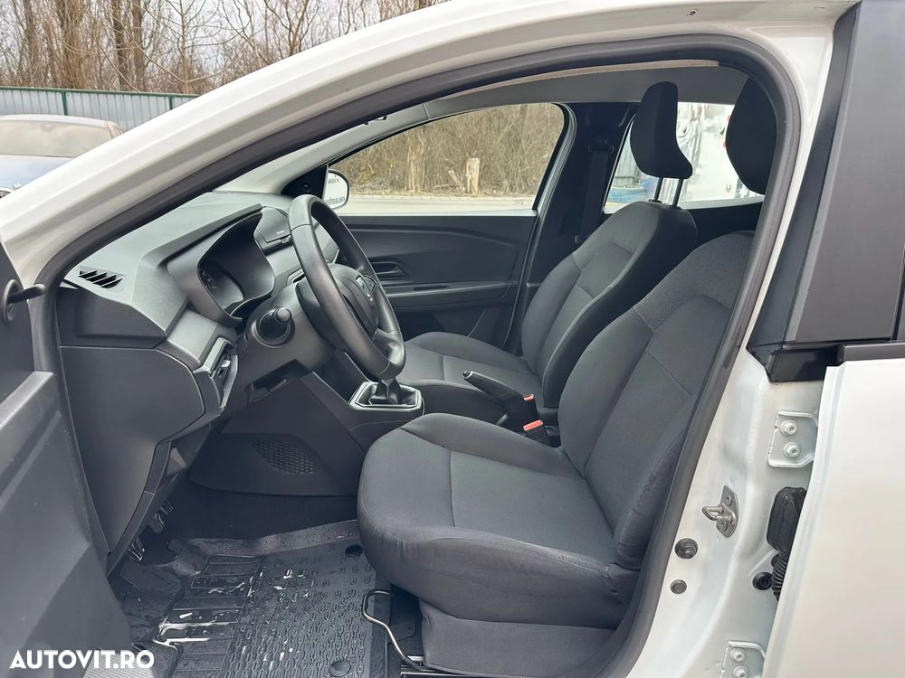 Dacia Sandero - 10