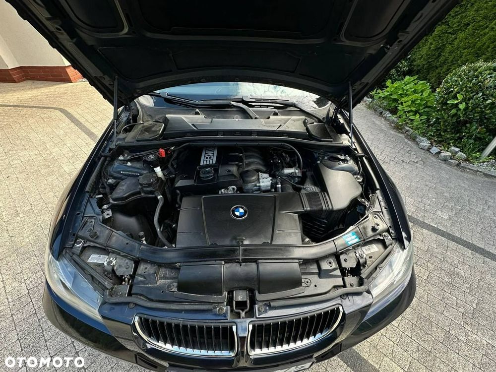BMW Seria 3 - 12