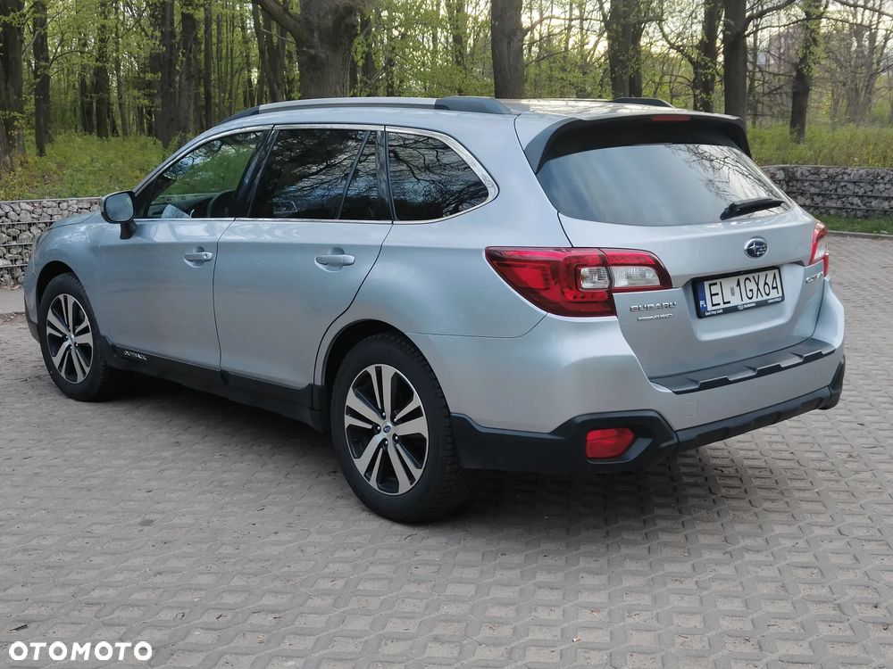 Subaru Outback 2.5i Exclusive - 8