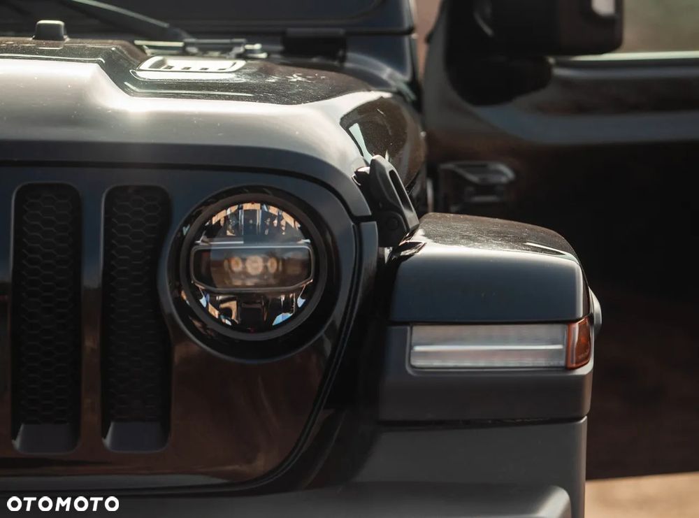 Jeep Wrangler Unlimited GME 2.0 Turbo Sahara - 24