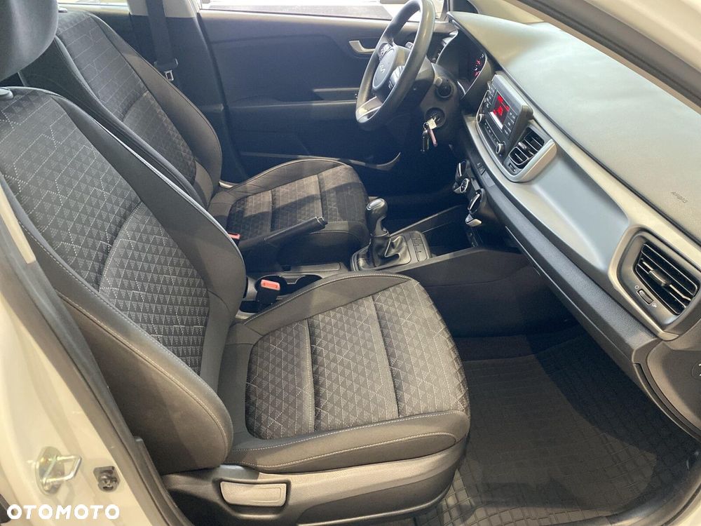 Kia Rio - 13
