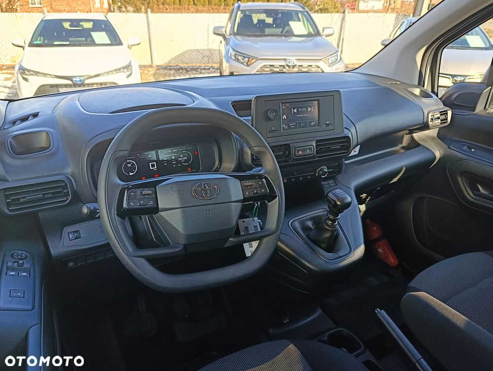 Toyota Proace City - 12