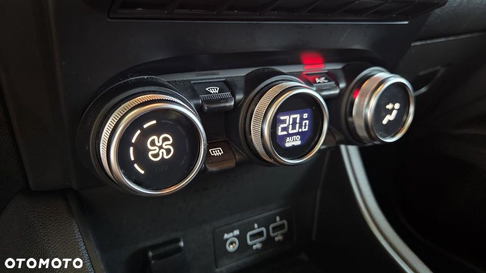 Renault Captur TCe Mild Hybrid 140 GPF TECHNO - 22