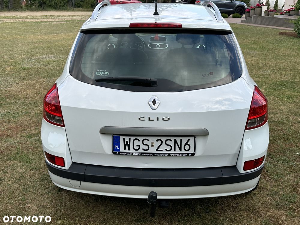 Renault Clio - 9